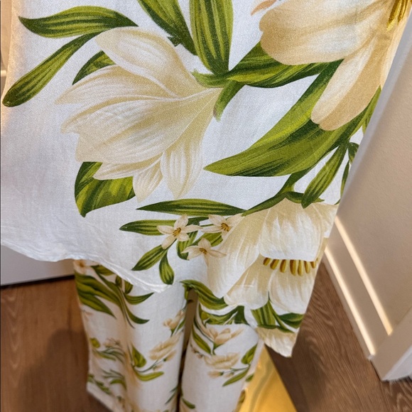 FARM Rio Floral Asymmetrical Jumpsuit Size M - Picture 6 of 10